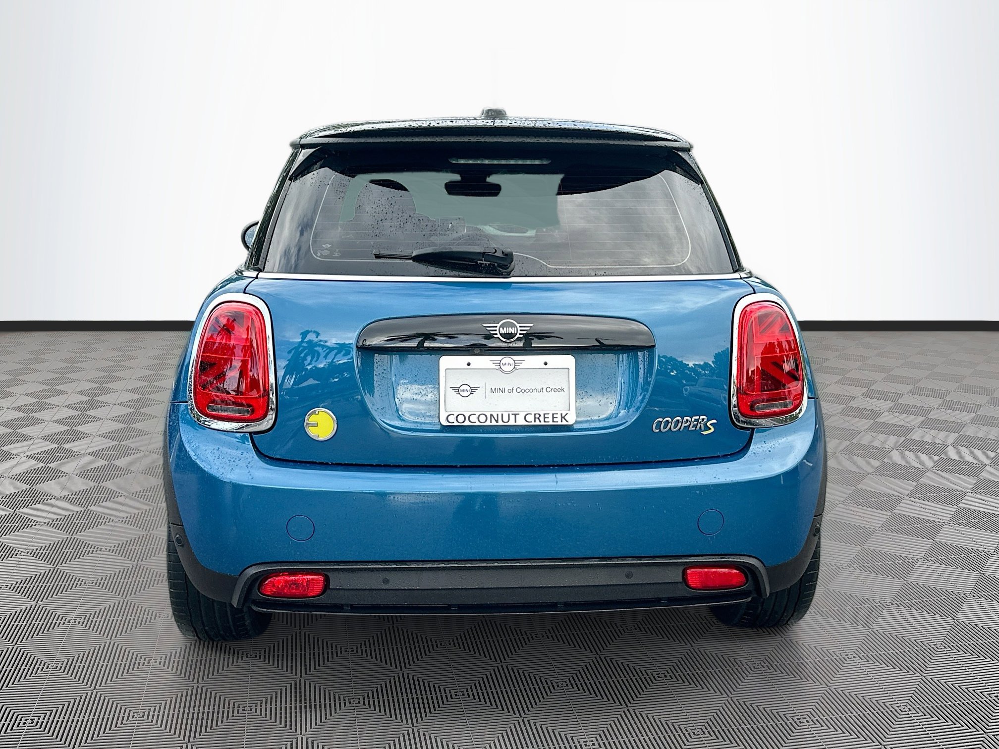 Used 2024 MINI Cooper SE image 6