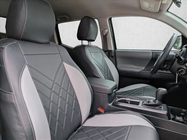 Used 2022 Toyota Tacoma SR AWD/4WD image 12