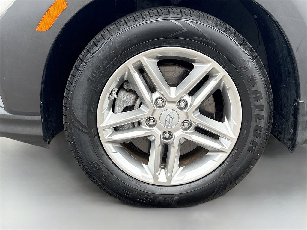 Used 2023 Hyundai Kona SE image 28