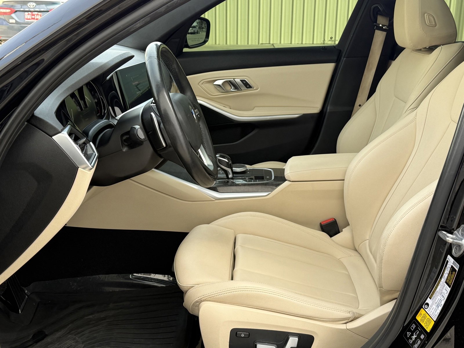 Used 2020 BMW 330i xDrive Sedan AWD/4WD image 18
