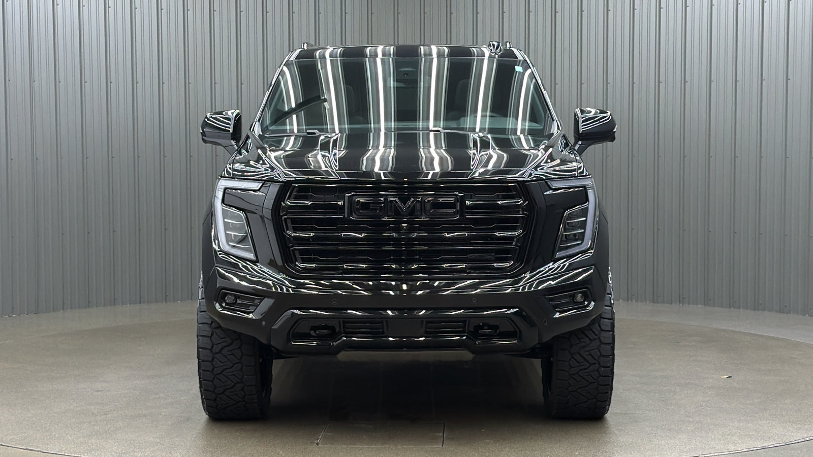 Used 2026 GMC Yukon AT4 AWD/4WD image 8