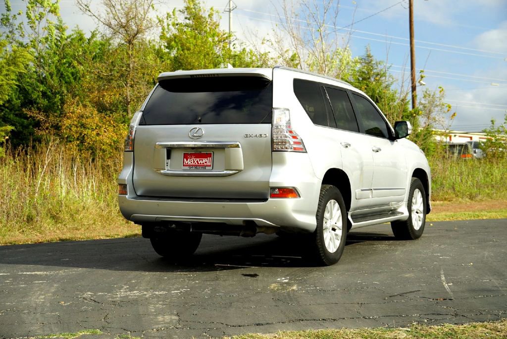 Used 2017 Lexus GX 460 image 6
