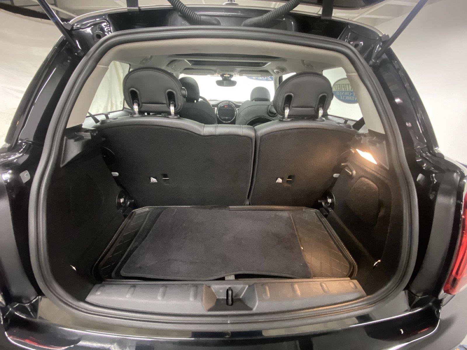 Used 2024 MINI Cooper SE FWD image 25