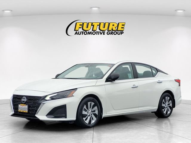 Certified 2025 Nissan Altima 2.5 S FWD image 5