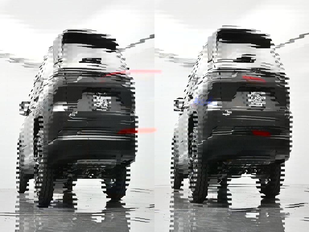 New 2025 Jeep Grand Cherokee Limited w/ Black Appearance Package image 38