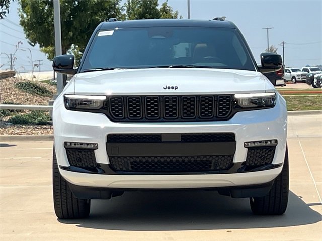 New 2025 Jeep Grand Cherokee L Summit image 2