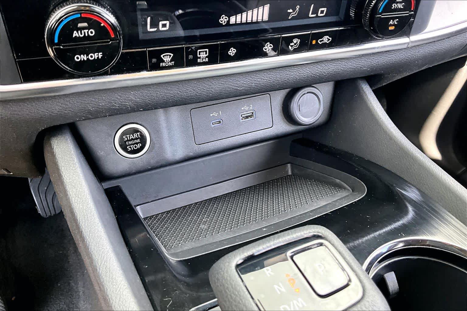 Certified 2023 Nissan Rogue SV FWD image 31