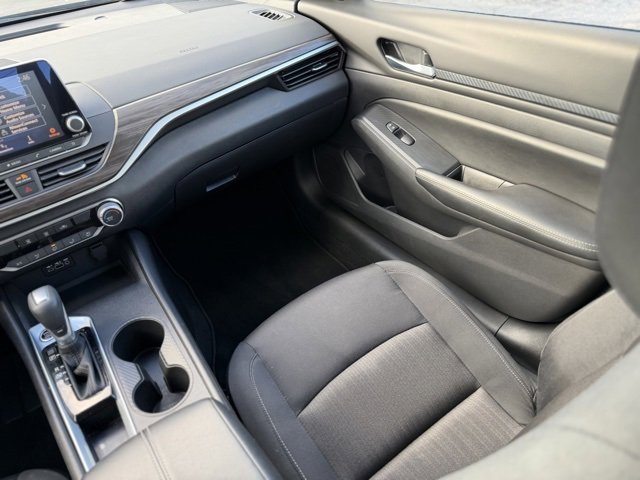 Used 2025 Nissan Altima 2.5 SV image 20
