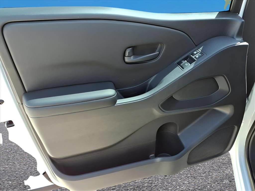 New 2026 Nissan Frontier S w/ Tow Package image 9