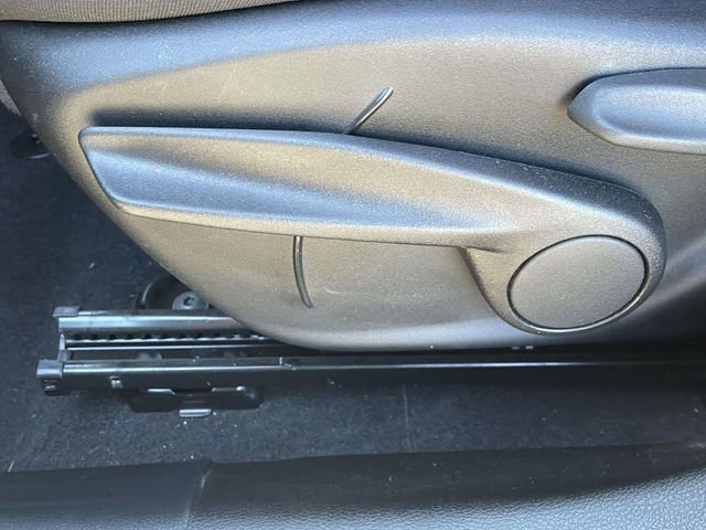 Used 2023 Jeep Compass Sport image 27