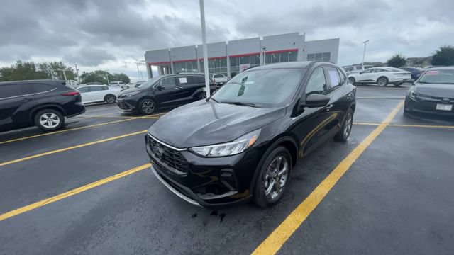 Used 2025 Ford Escape ST-Line FWD image 6