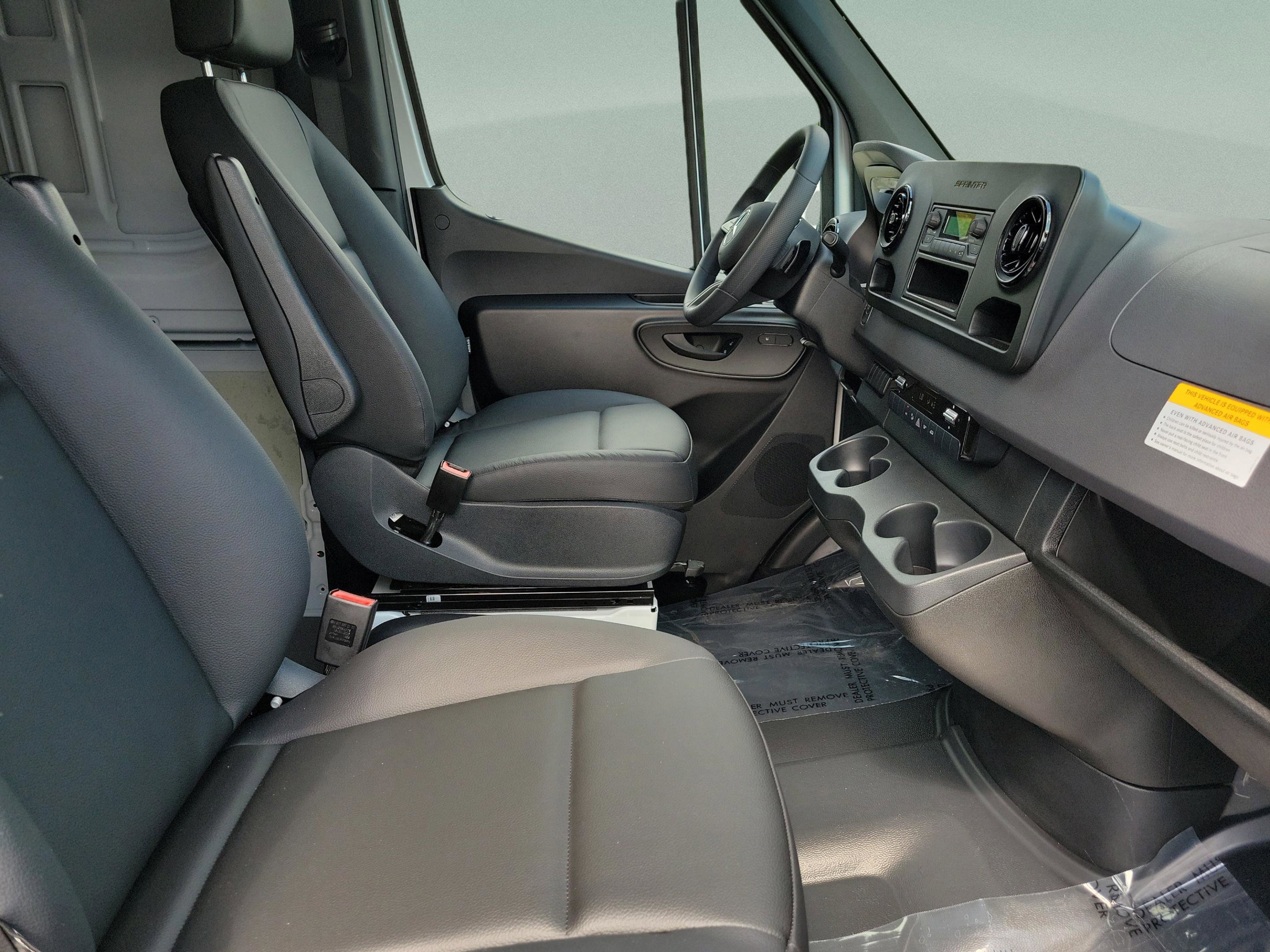 New 2025 Mercedes-Benz Sprinter 2500 image 11