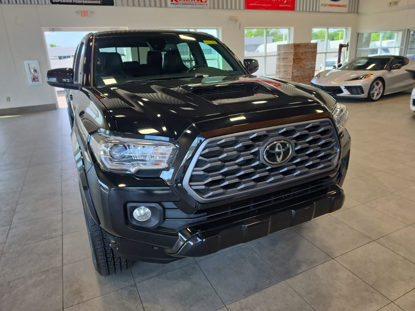 Used 2021 Toyota Tacoma 4x4 Double Cab image 4
