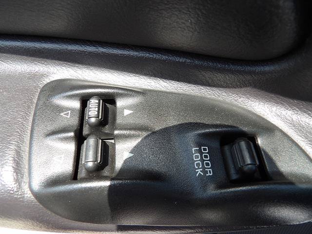 Used 2001 Chrysler Prowler RWD image 14