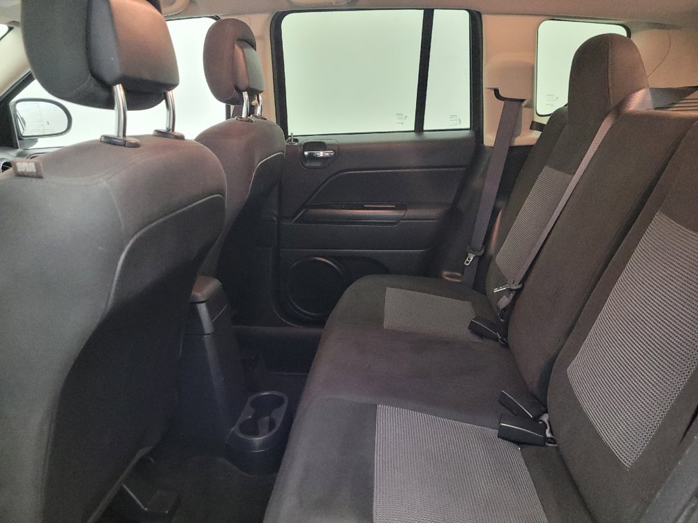 Used 2016 Jeep Compass Sport w/ Power Value Group FWD image 18