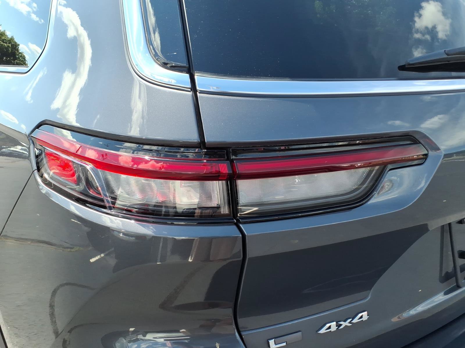 Certified 2021 Jeep Grand Cherokee L Limited AWD/4WD image 14