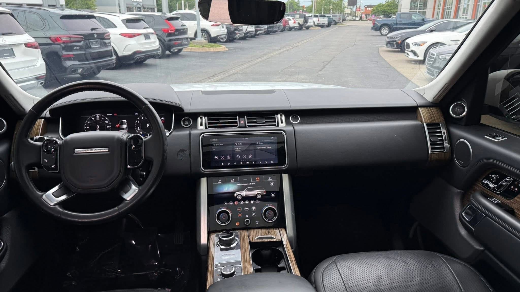 Used 2018 Land Rover Range Rover Long Wheelbase Supercharged AWD/4WD image 16