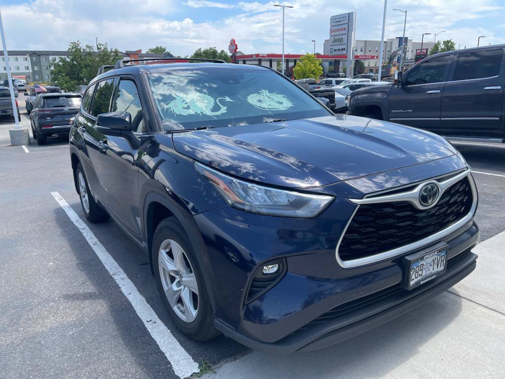 Used 2020 Toyota Highlander LE AWD/4WD image 1