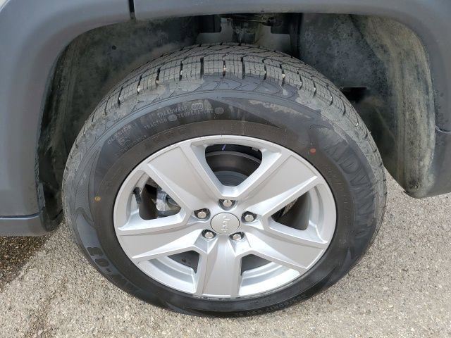 Used 2022 Jeep Compass Latitude w/ Convenience Group image 32