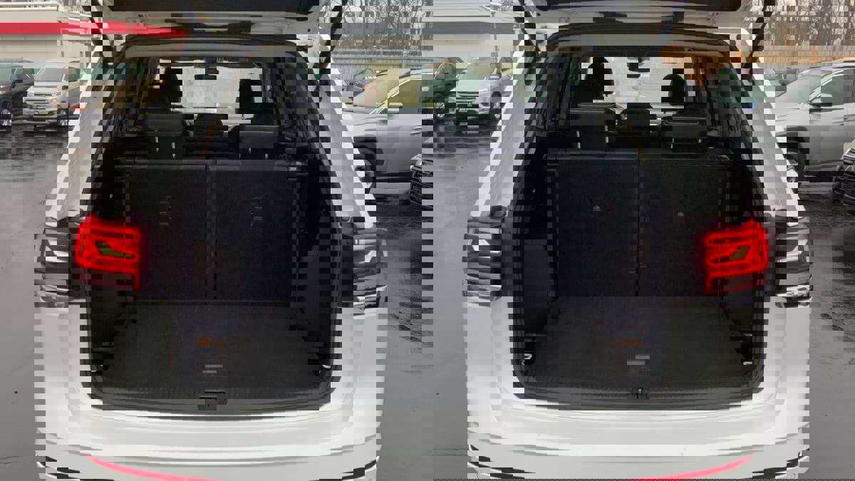 Used 2022 Volkswagen Atlas SEL Premium image 12