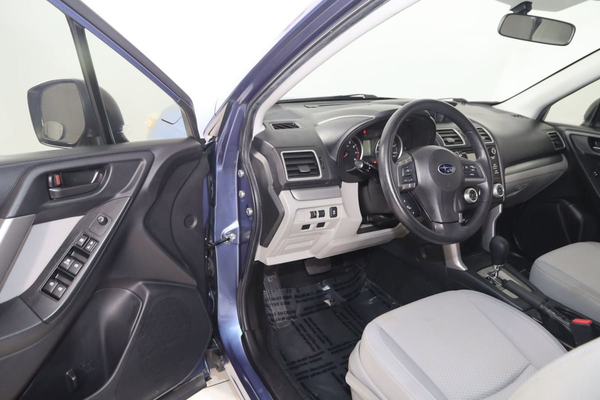 Used 2016 Subaru Forester 2.5i w/ Alloy Wheel Package AWD/4WD image 40