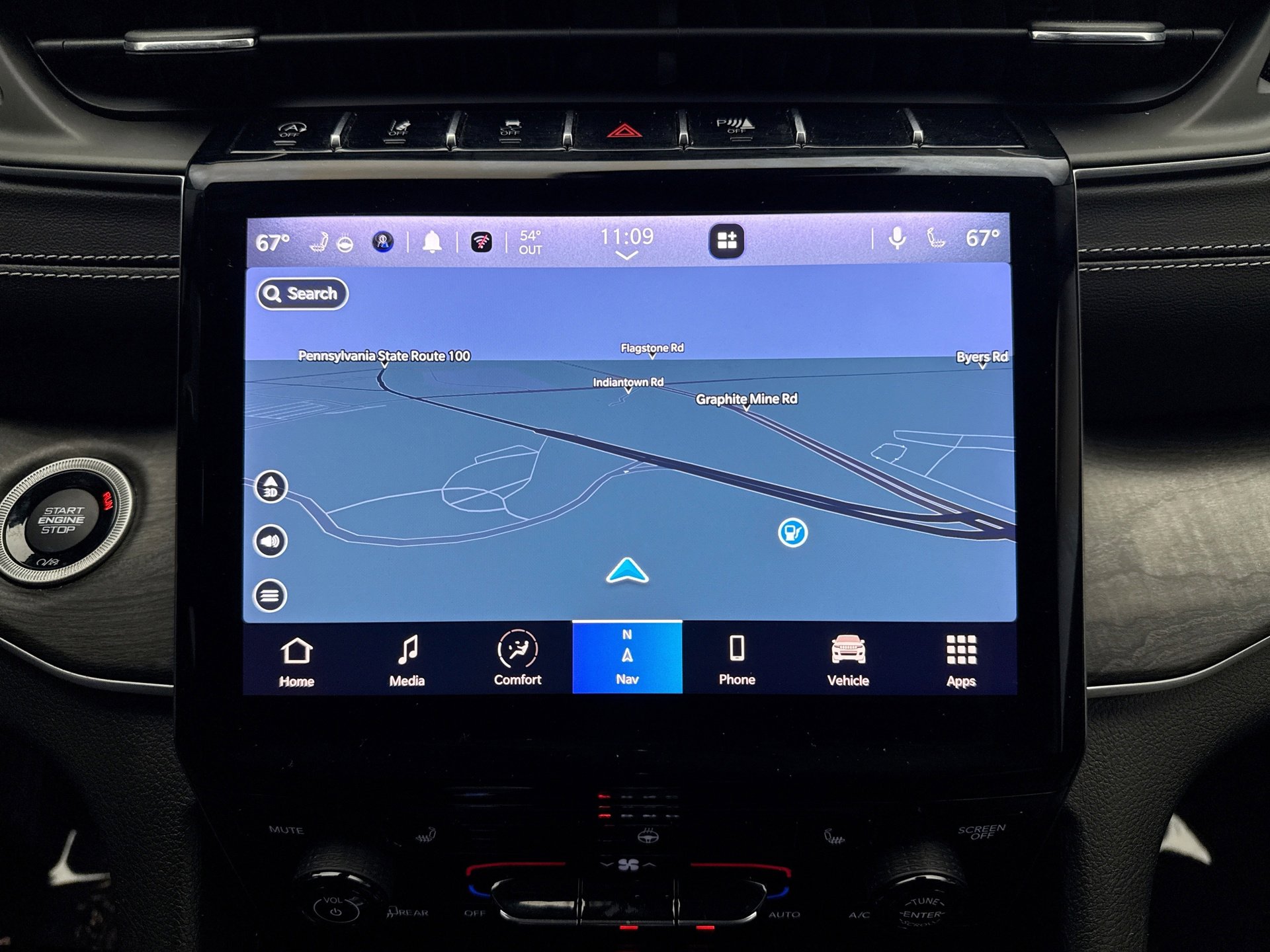 Used 2023 Jeep Grand Cherokee Limited w/ Black Appearance Package AWD/4WD image 15