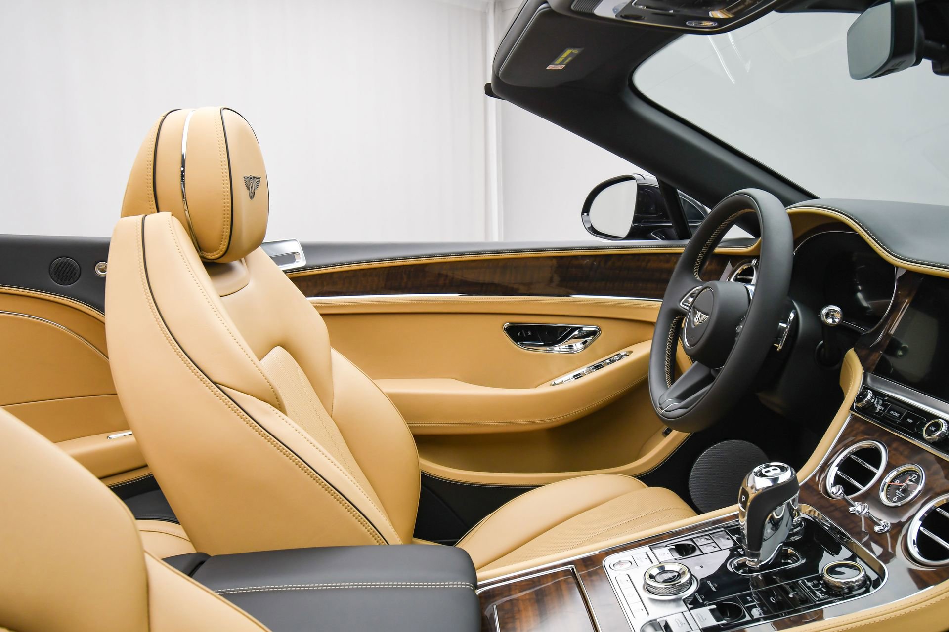 New 2026 Bentley Continental GTC image 44