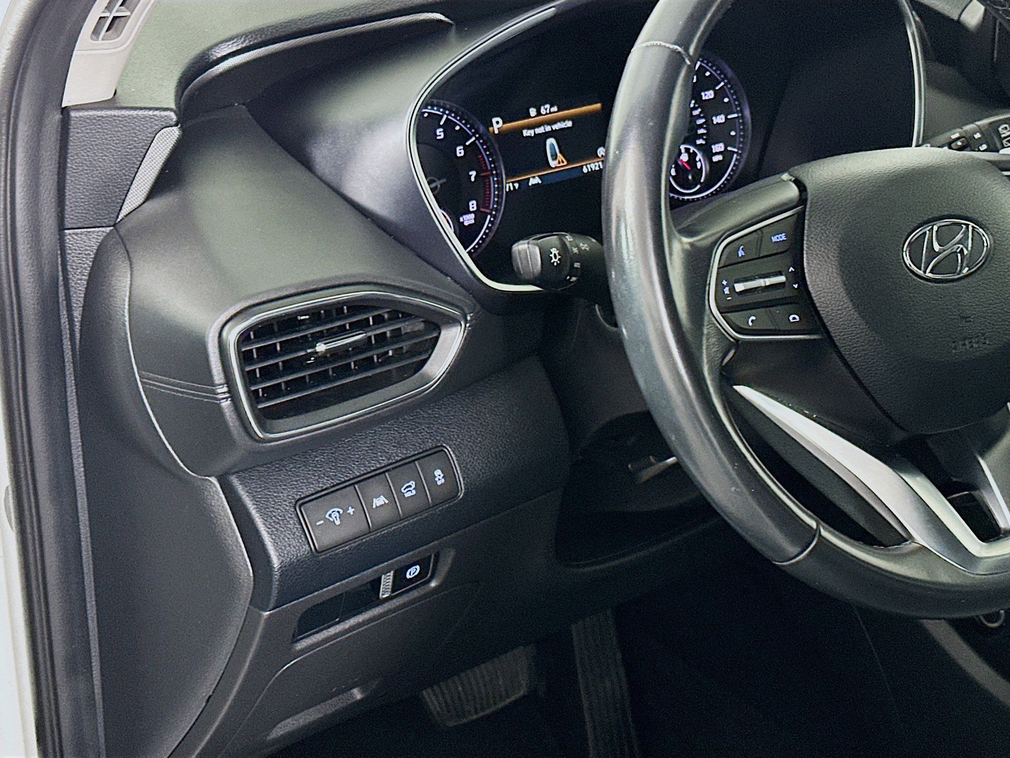 Used 2023 Hyundai Santa Fe SEL image 17