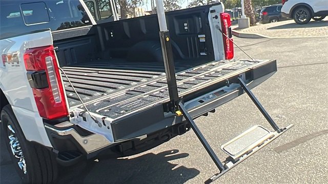 New 2026 Ford F350 Lariat image 14