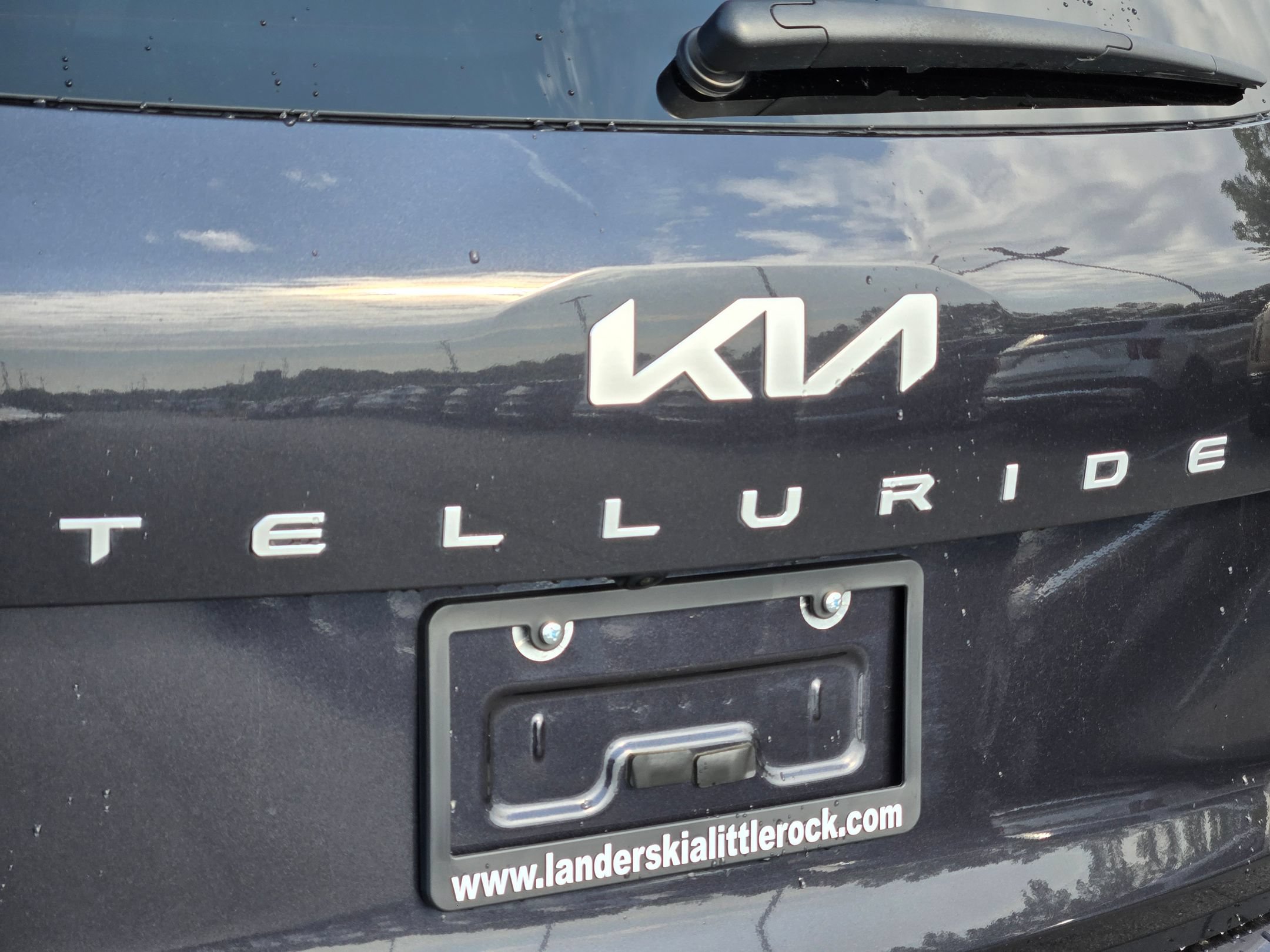 Used 2025 Kia Telluride EX w/ EX Captain's Chair Package FWD image 38