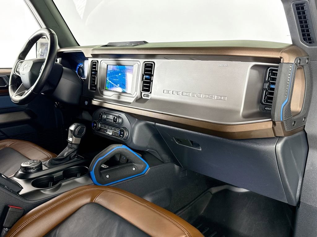 Used 2023 Ford Bronco Outer Banks image 13