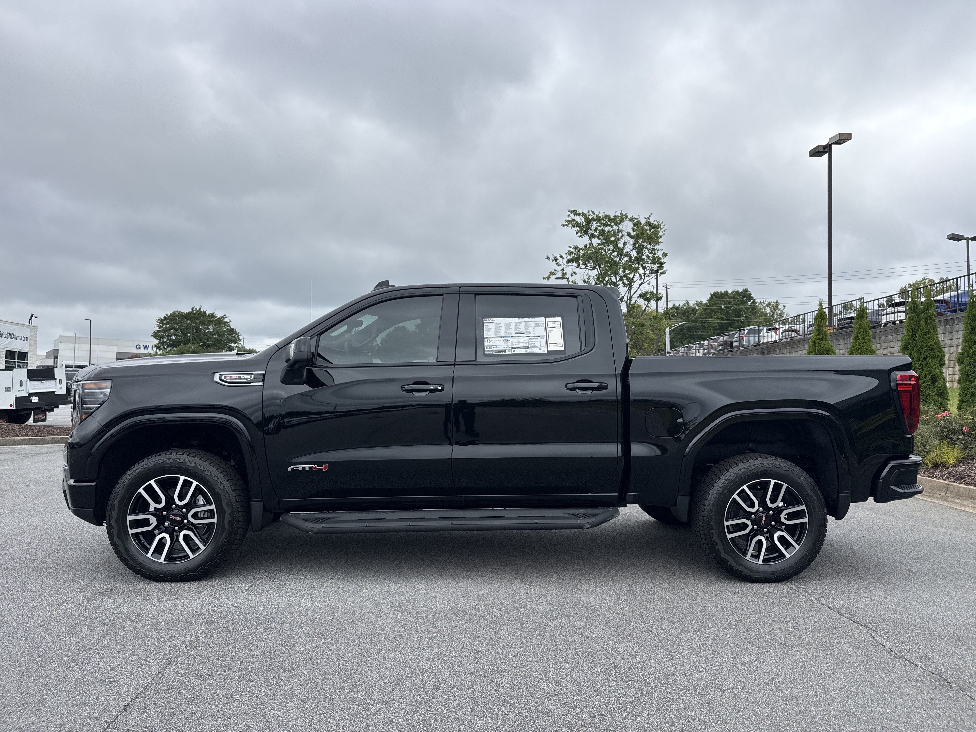 New 2026 GMC Sierra 1500 AT4 w/ AT4 Premium Package AWD/4WD image 7
