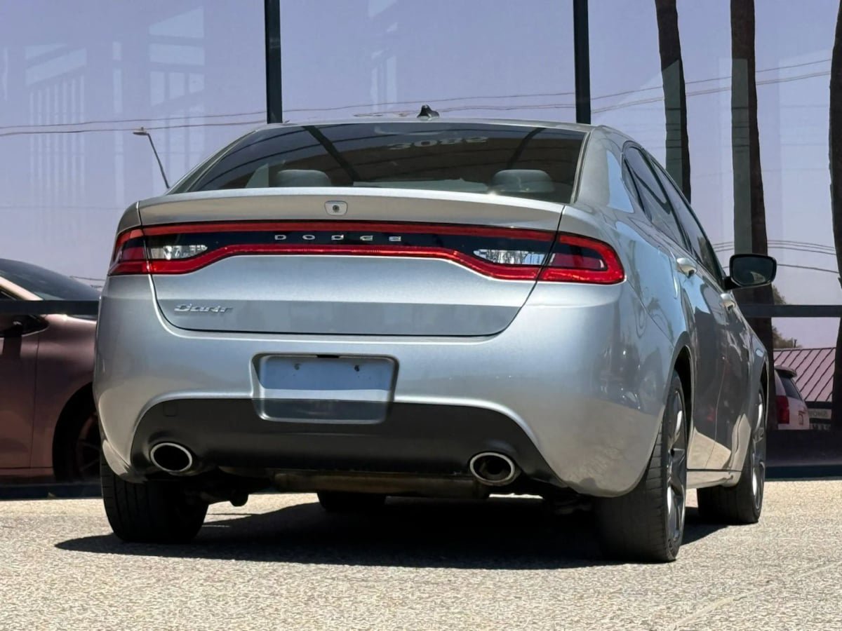 Used 2016 Dodge Dart SXT w/ Sun/Sound Group FWD image 11