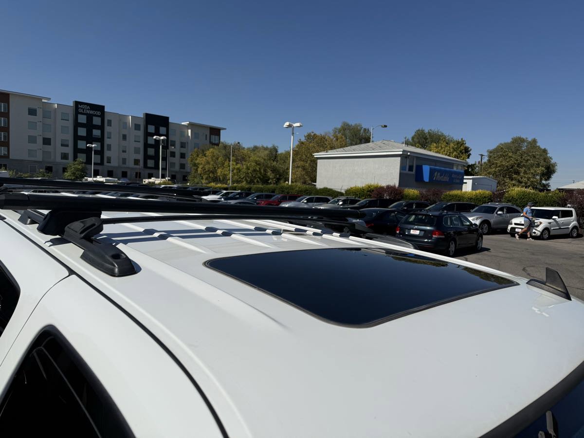 Used 2006 Chevrolet Suburban 2500 LT w/ Preferred Equipment Group image 24