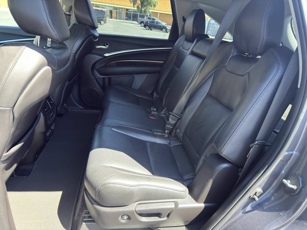 Used 2018 Acura MDX FWD image 24