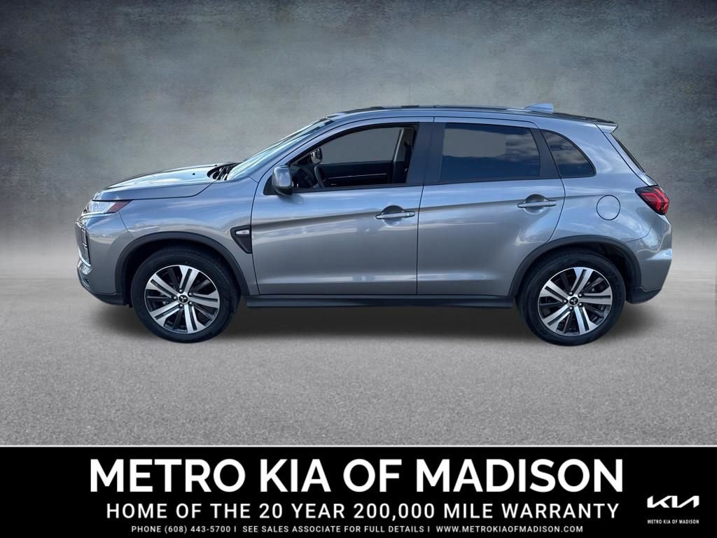 Used 2025 Mitsubishi Outlander Sport ES image 2
