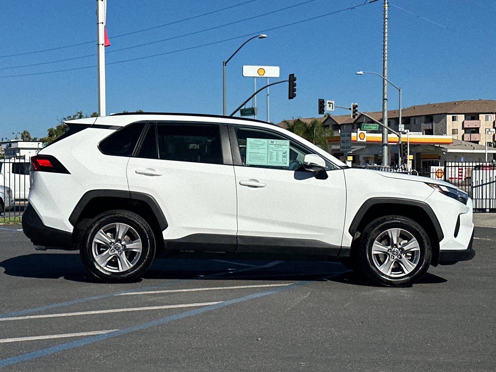 Used 2023 Toyota RAV4 XLE image 6