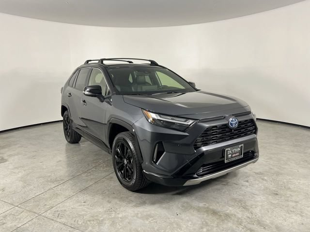 Used 2023 Toyota RAV4 XSE AWD/4WD image 2