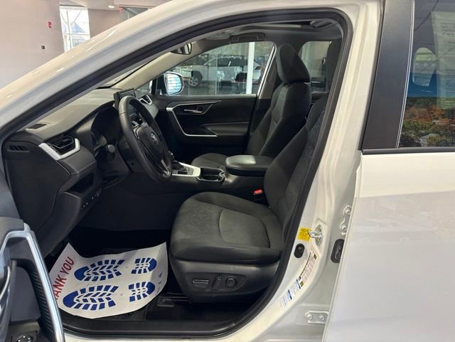 Used 2021 Toyota RAV4 XLE w/ Convenience Package AWD/4WD image 20