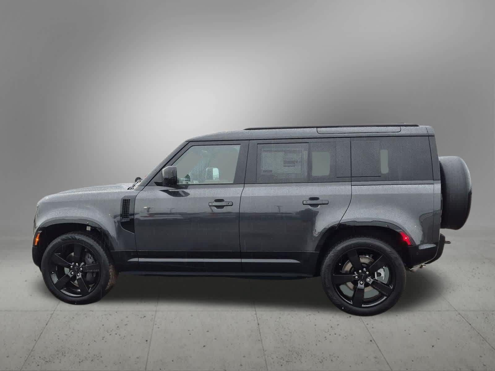 New 2026 Land Rover Defender 110 X-Dynamic SE AWD/4WD image 3