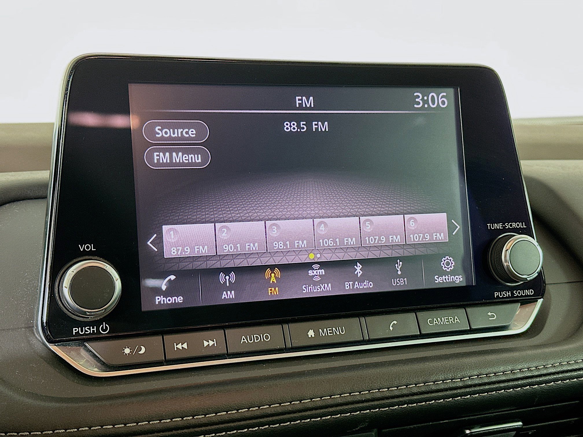 Used 2021 Nissan Rogue S FWD image 21