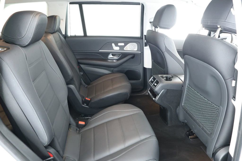 Used 2023 Mercedes-Benz GLS 580 4MATIC image 22