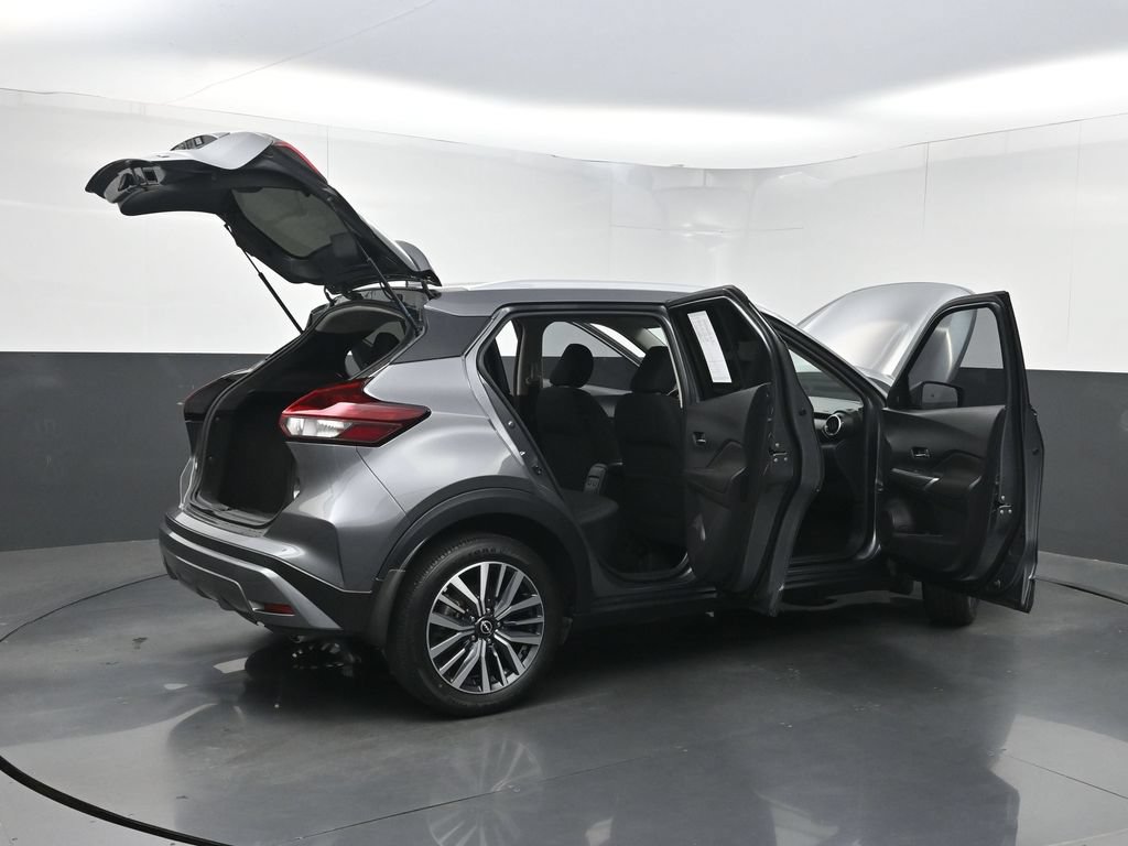 Used 2023 Nissan Kicks SV FWD image 35