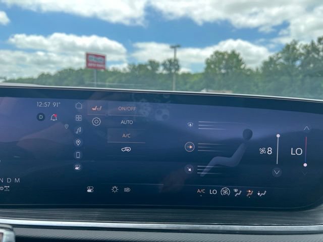 Used 2024 Buick Envision Preferred AWD/4WD image 28