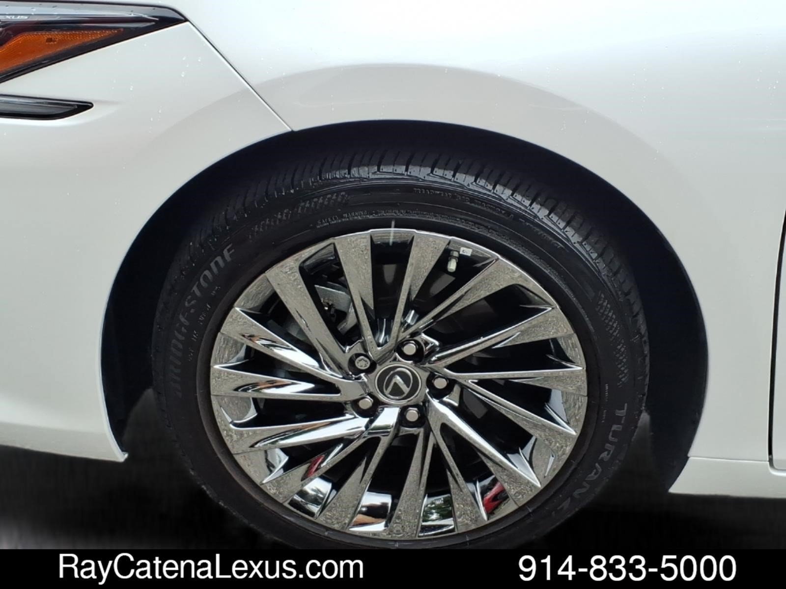Certified 2025 Lexus ES 350 Ultra Luxury w/ Accessory Package (Z2) FWD image 8