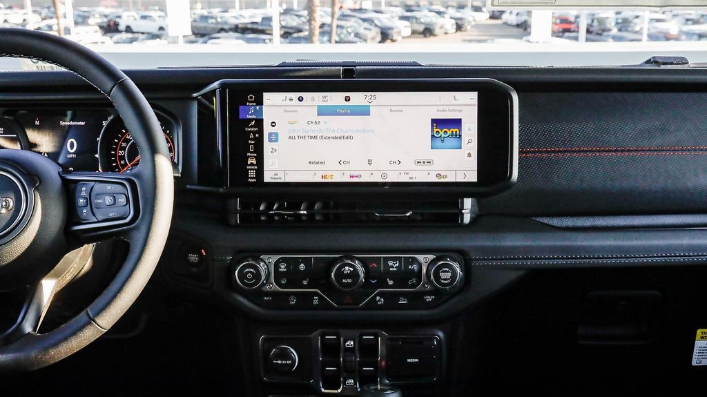 New 2026 Jeep Wrangler Unlimited Rubicon AWD/4WD image 16