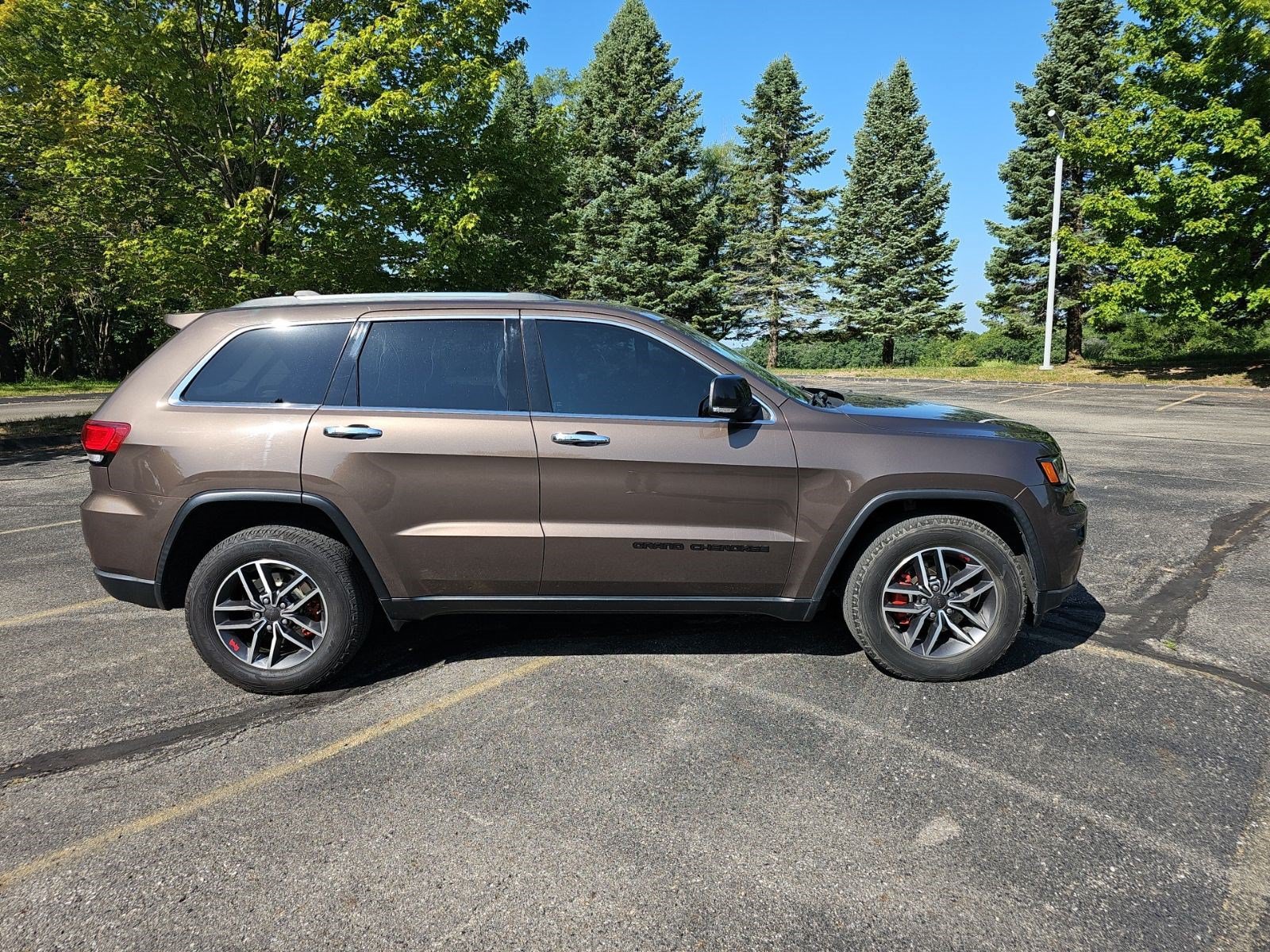 Used 2021 Jeep Grand Cherokee Limited w/ Trailer Tow Group IV AWD/4WD image 6