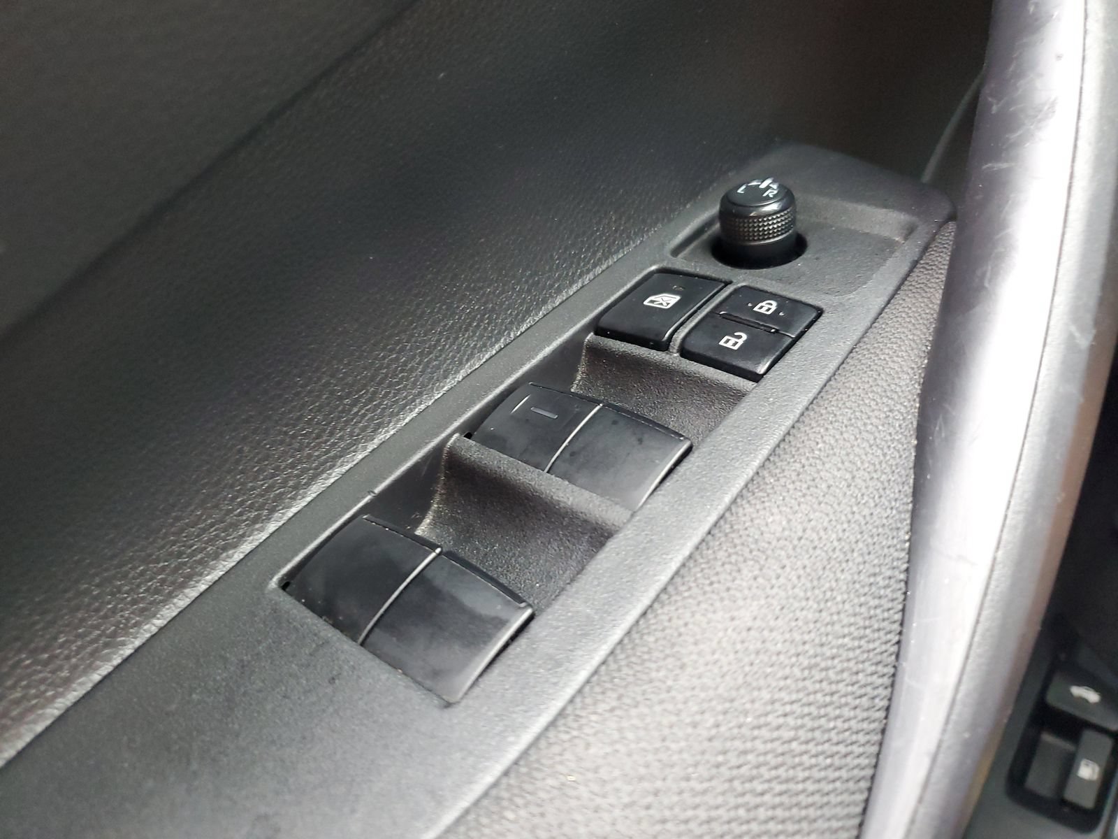Certified 2024 Toyota Corolla LE FWD image 21