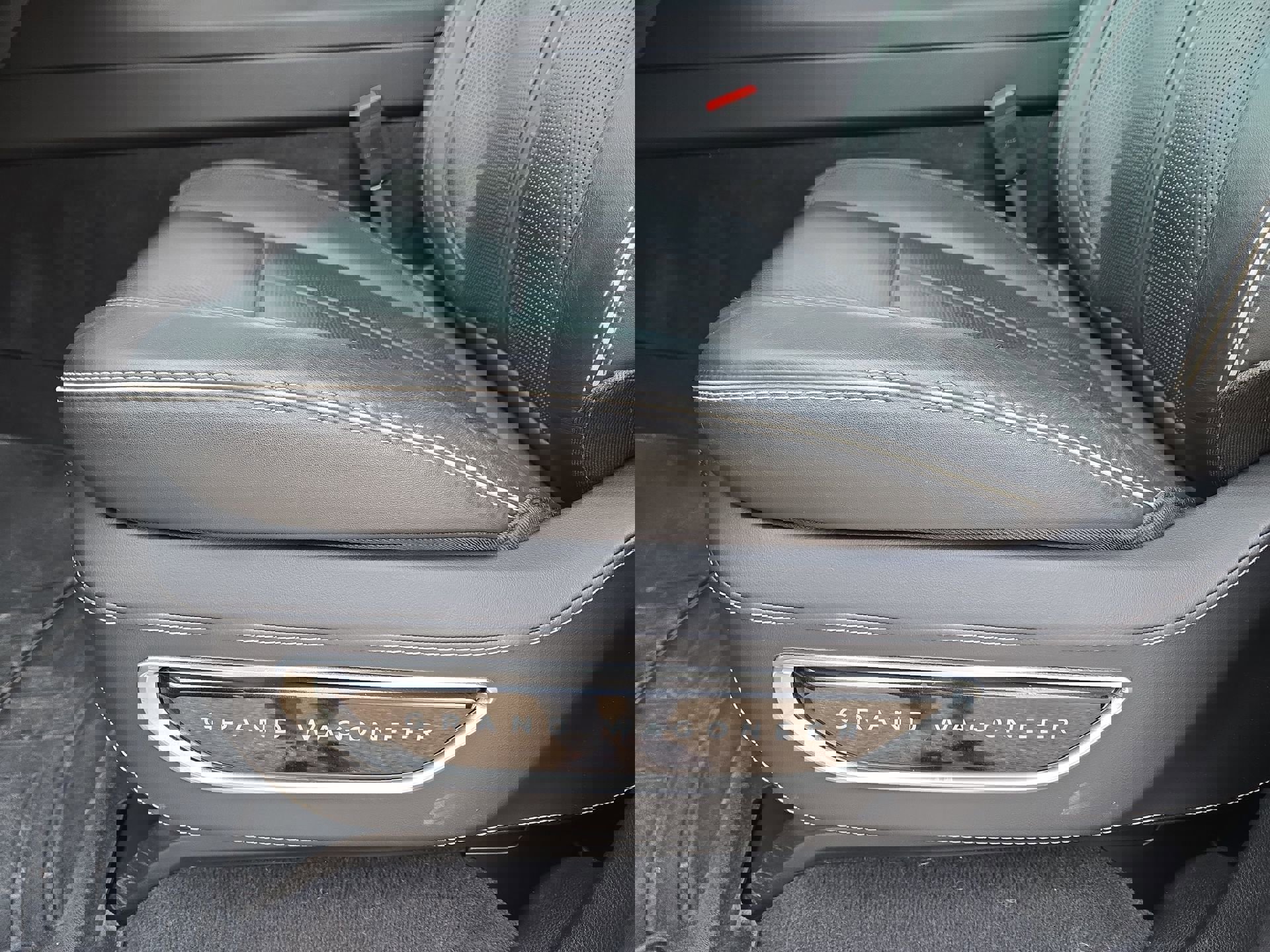 Used 2024 Jeep Grand Wagoneer Series II w/ Quick Order Packagew 28T image 17