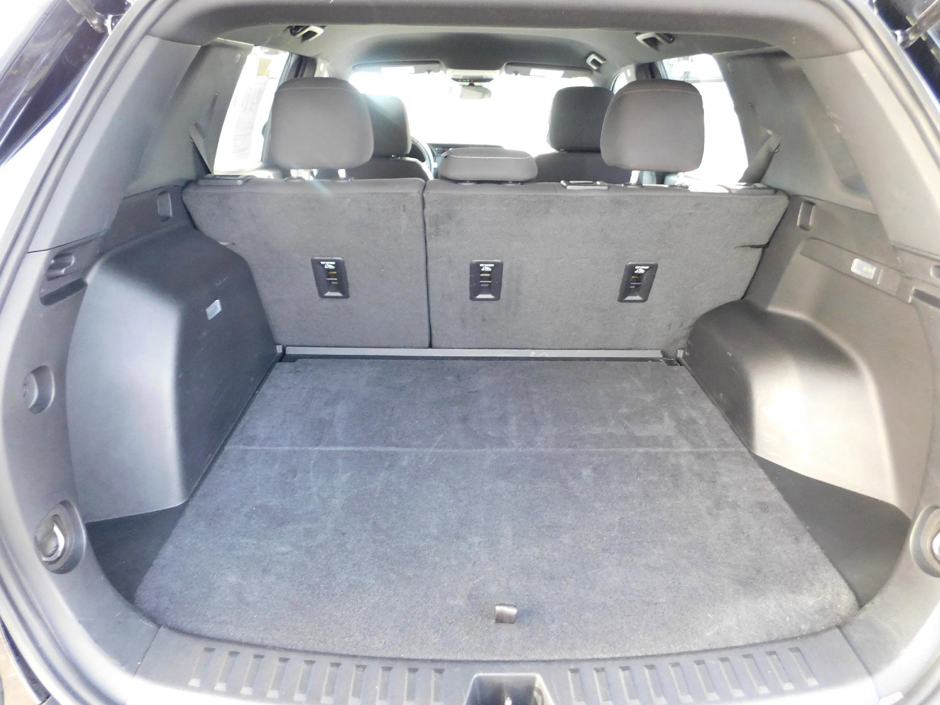 Used 2025 GMC Terrain Elevation image 14